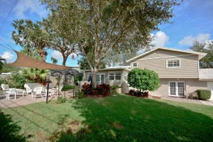 Photo of 241 Golfview Drive