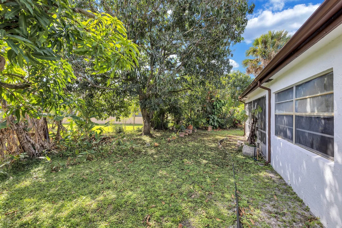 Photo of 6137 Rainbow Circle
