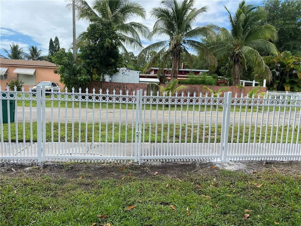 Photo of 14701 NW 3rd Avenue