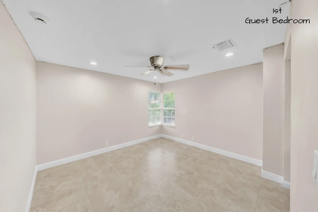 Photo of 5844 Pinebrook Drive