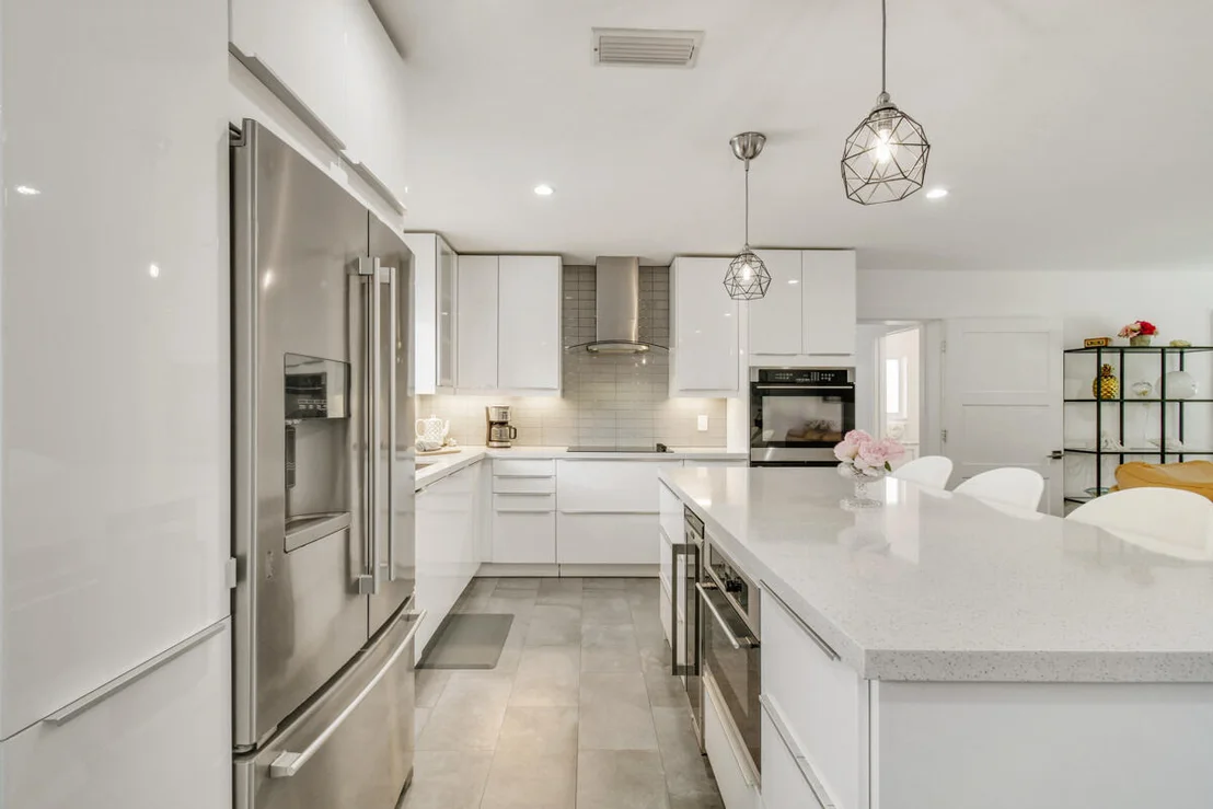 Photo of 1182 Beach Road