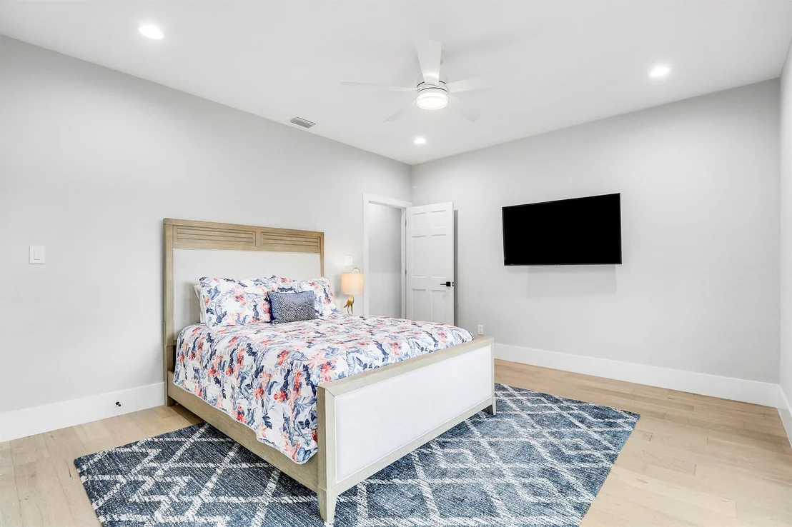 Photo of 109 SE Turtle Creek Drive