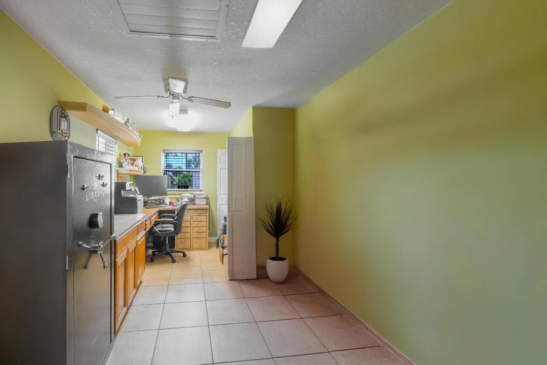 Photo of 588 NE 28th Avenue