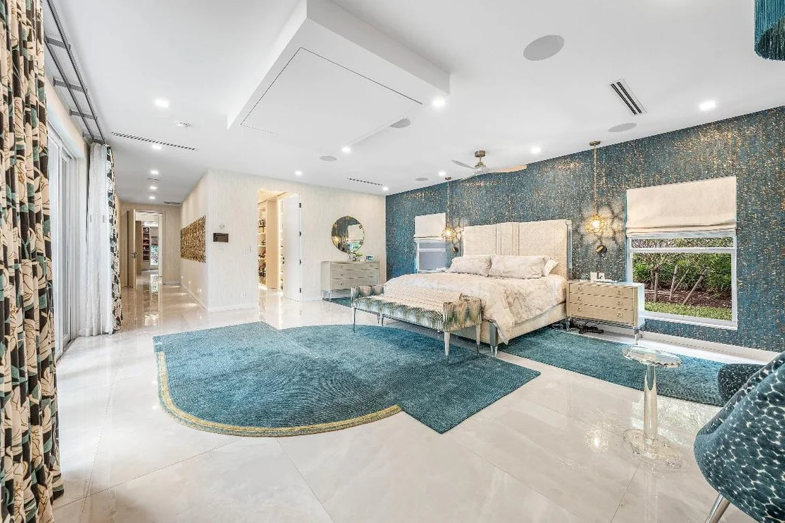Photo of 6641 Giralda Circle