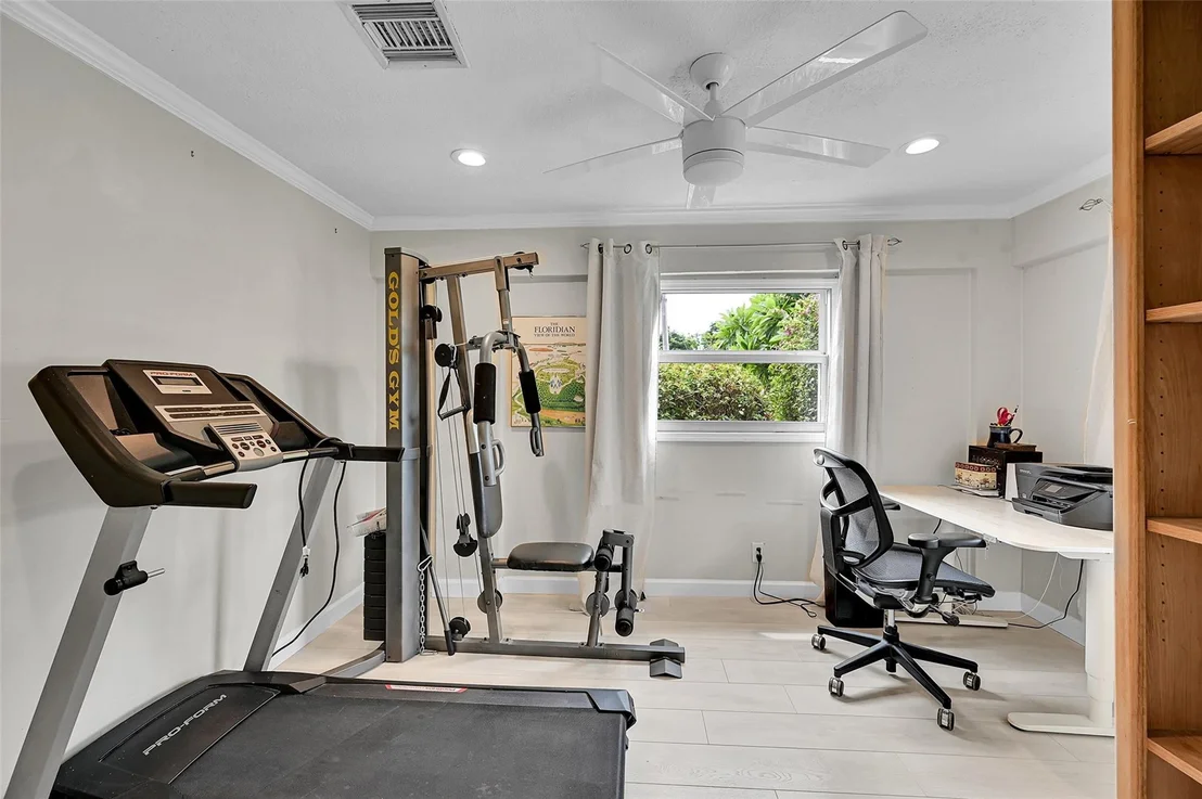 Photo of 2431 E River Drive