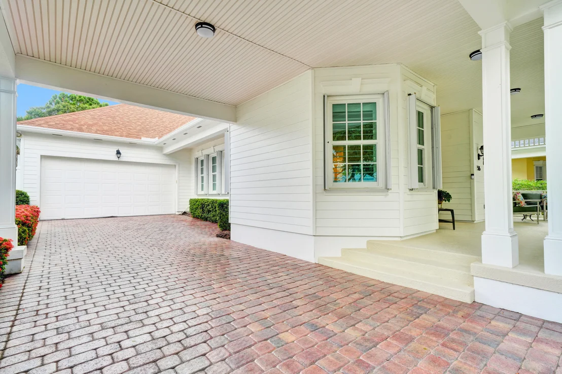 Photo of 516 Sweet Bay Circle