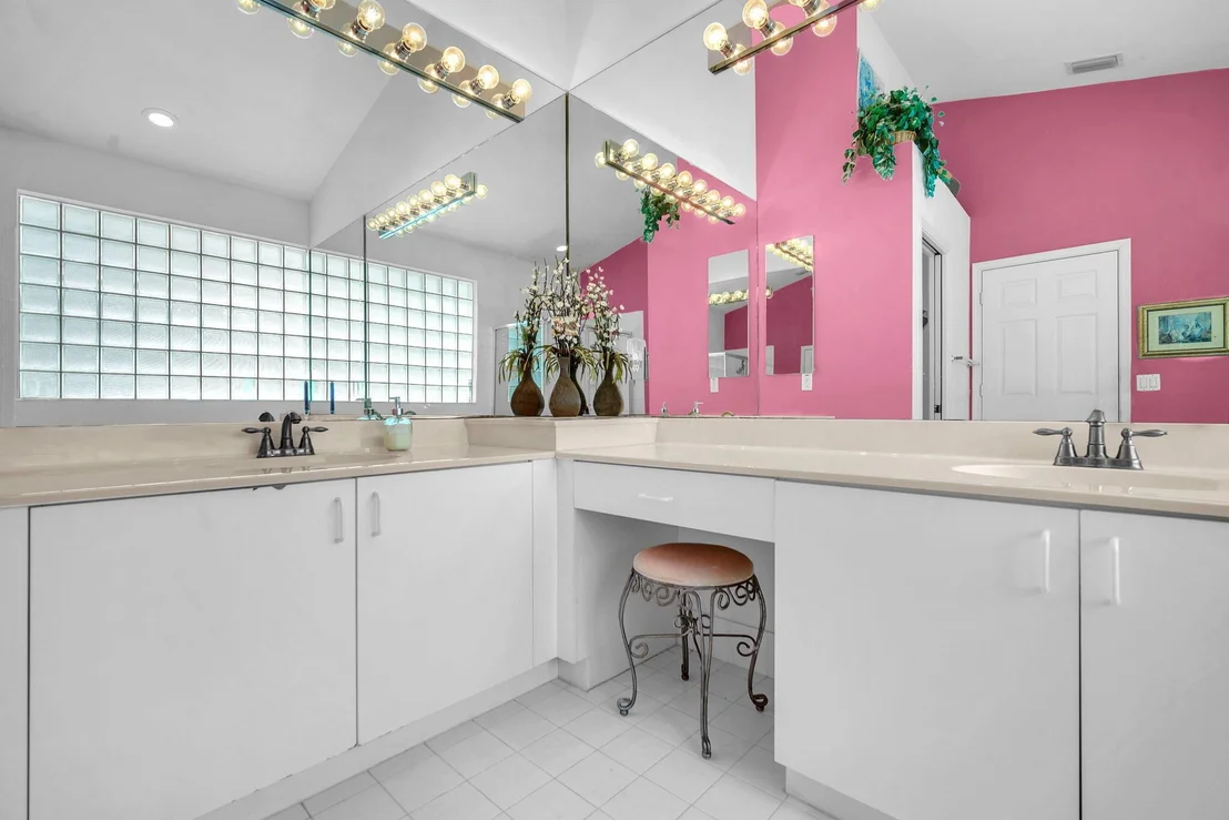 Photo of 7627 Thornlee Drive