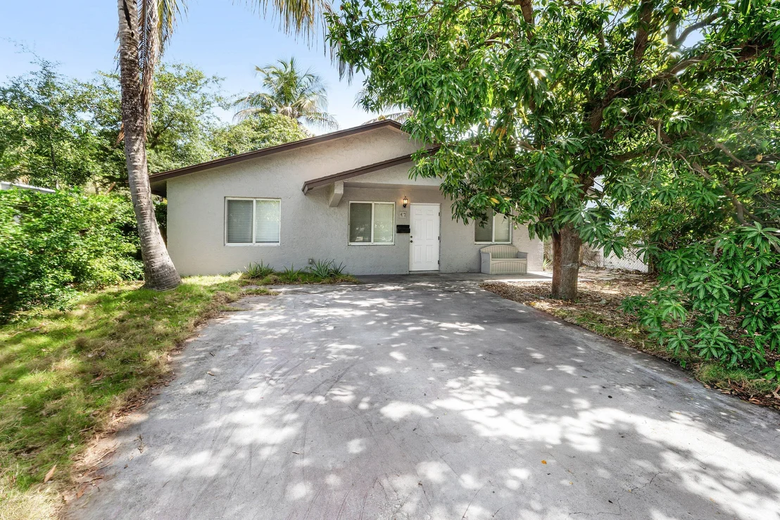 Photo of 417 UPLAND Road
