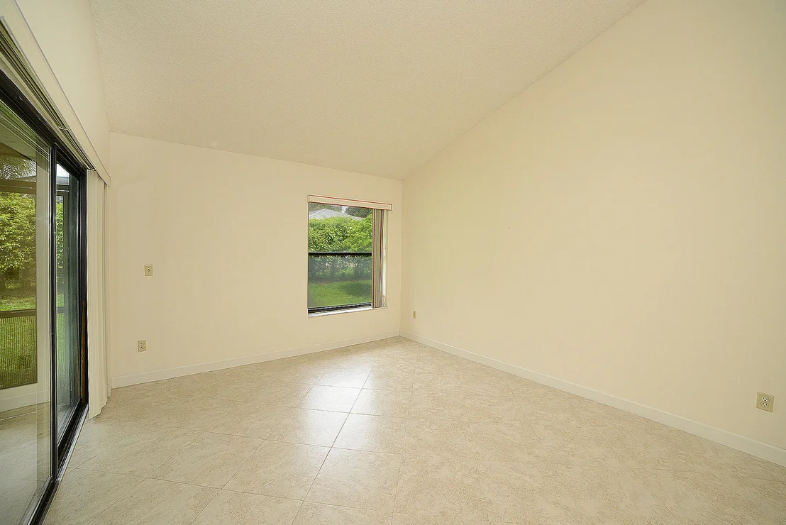 Photo of 17593 Weeping Willow Trail