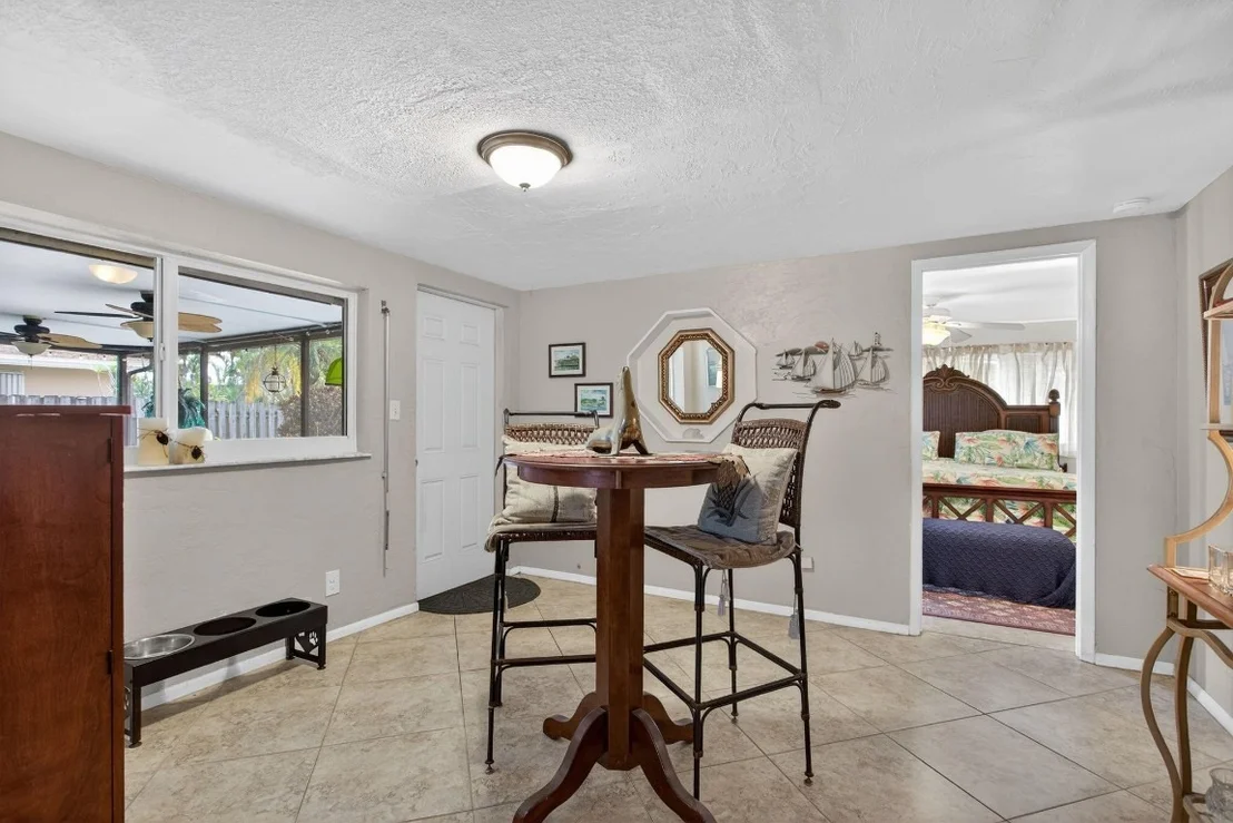Photo of 1432 SE 2nd Street SE