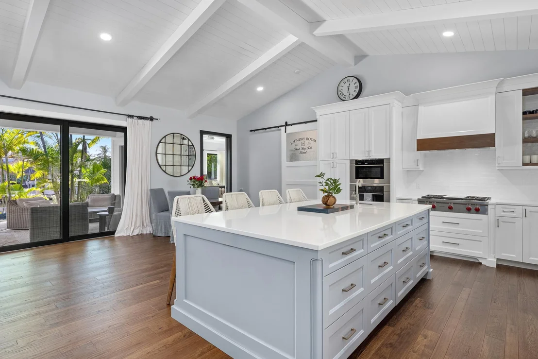 Photo of 940 Greenbriar Drive
