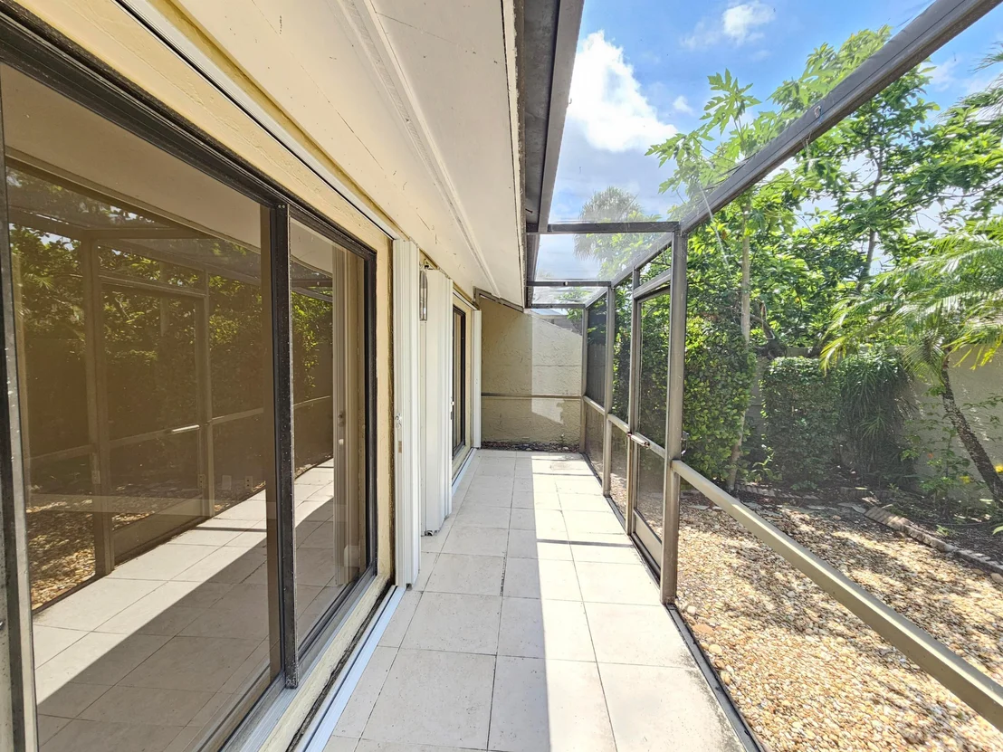 Photo of 17200 Fownes Crescent