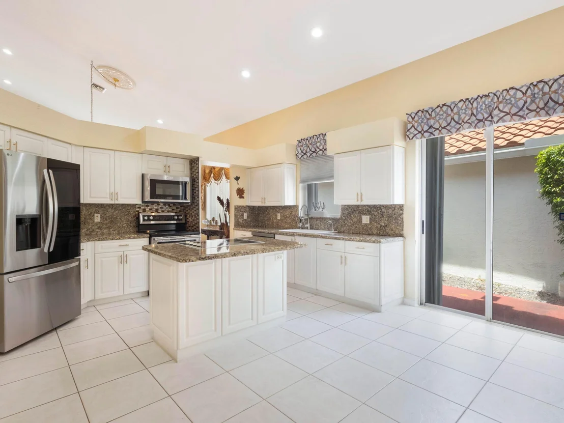Photo of 5159 Brookview Drive