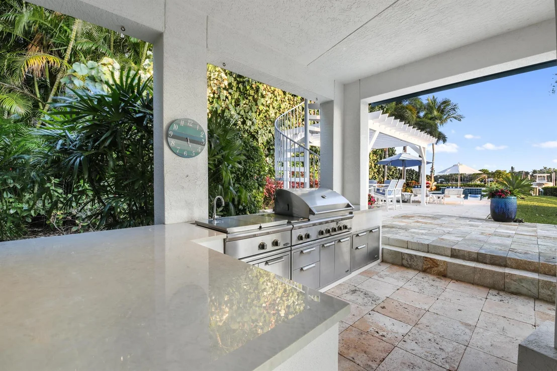 Photo of 5438 Pennock Point Road