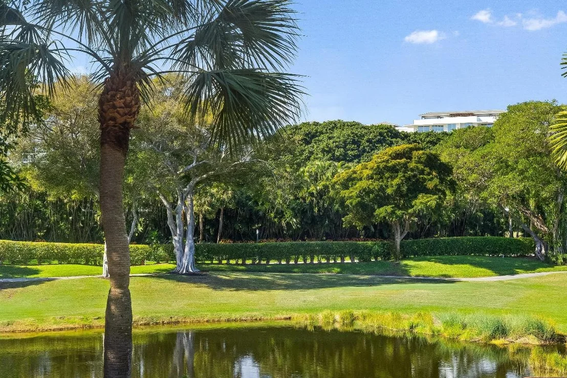Photo of 422 Addison Park Lane