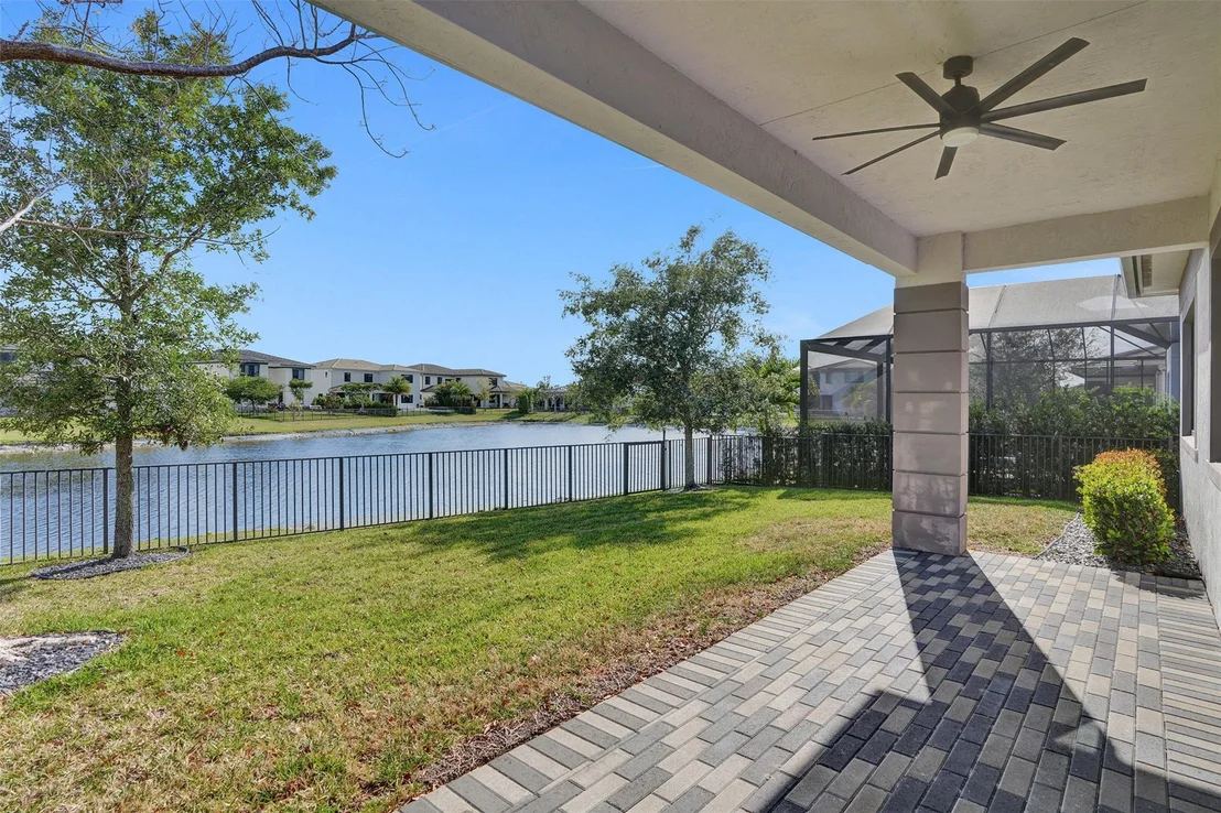 Photo of 10480 Waves Way