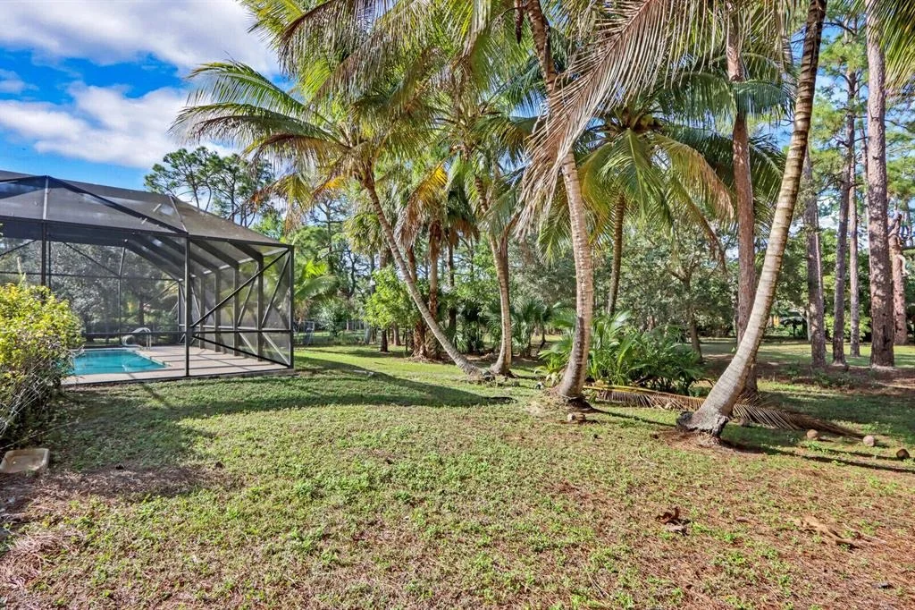 Photo of 11969 165th Road N