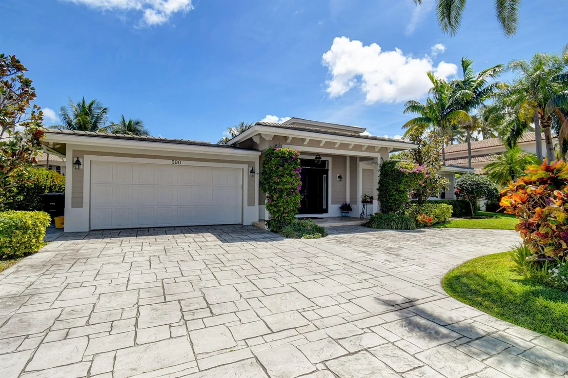Photo of 590 Phillips Drive