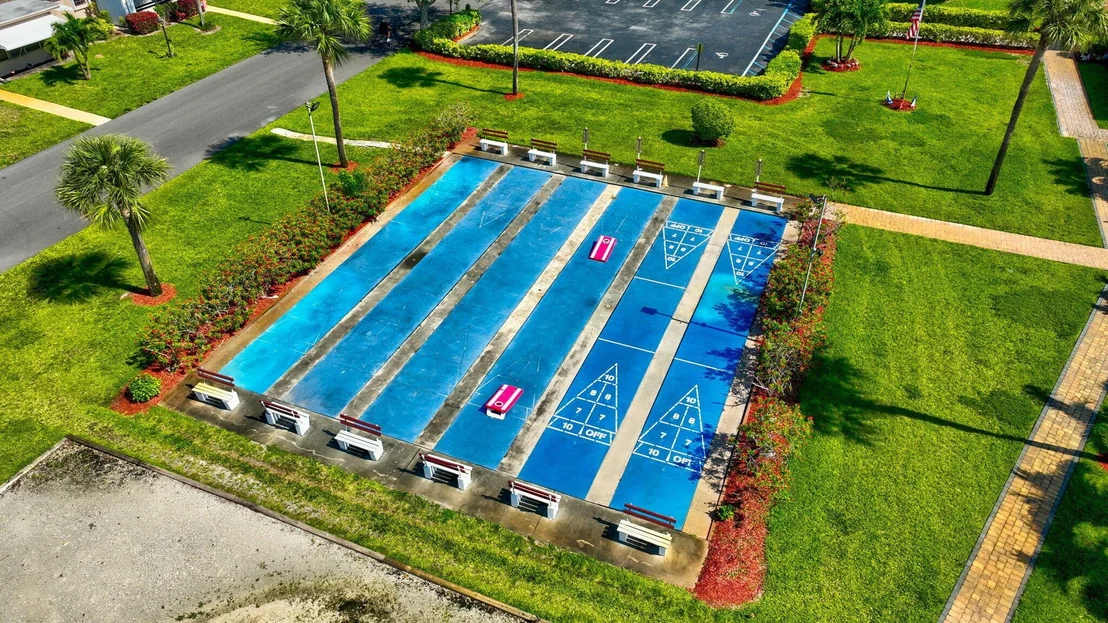 Photo of Unit A at 955 Circle Drive