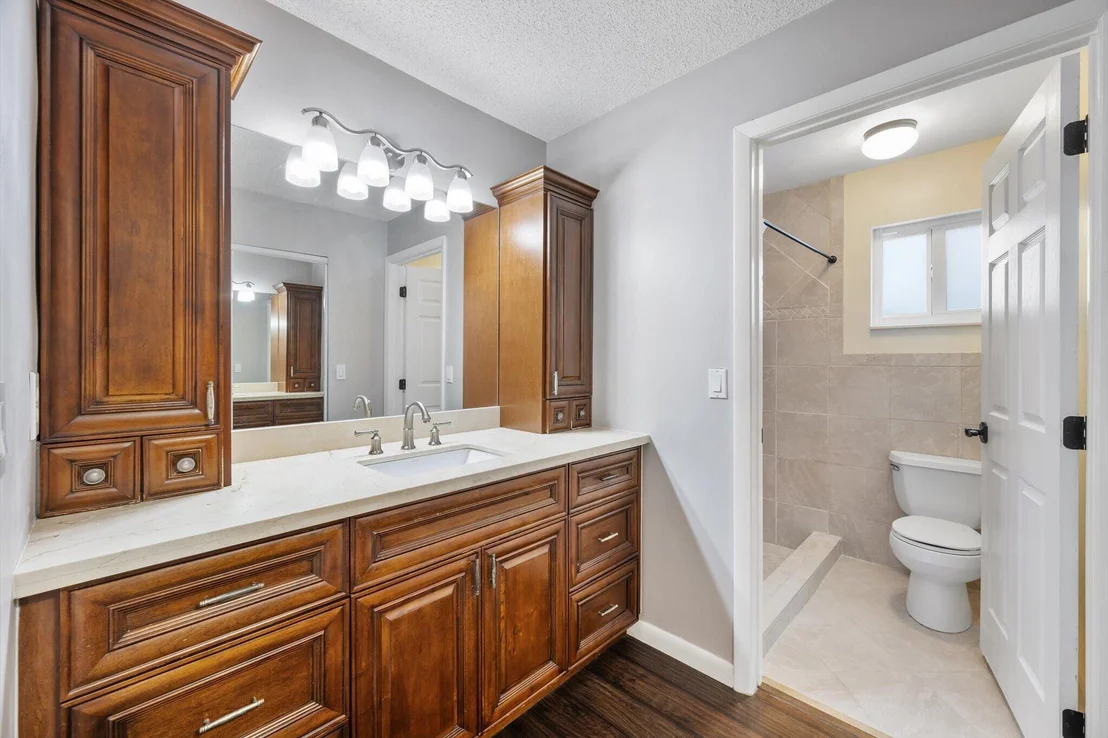 Photo of 15541 Dover Court