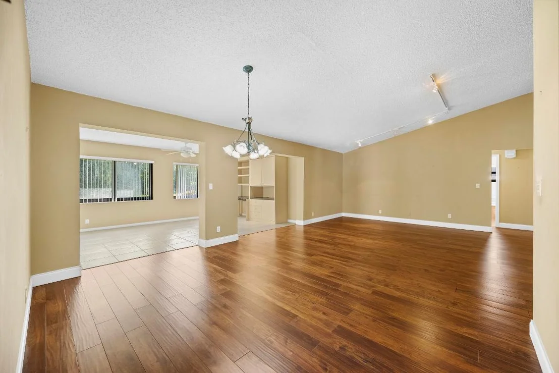 Photo of 7974 Cloverfield Circle