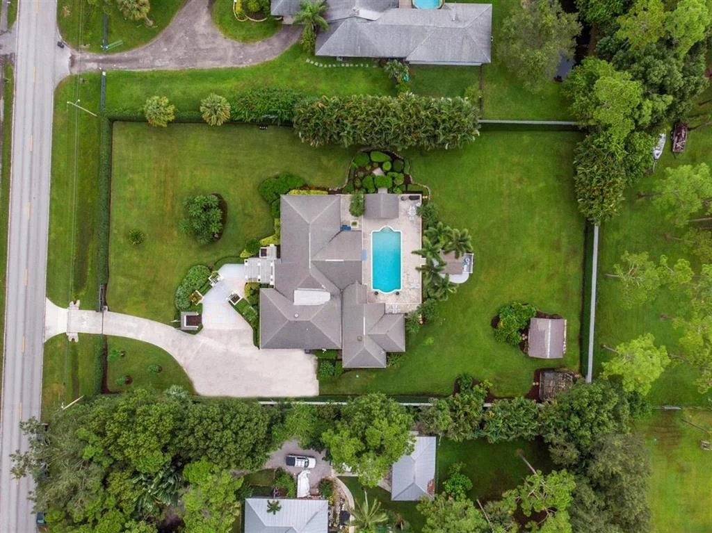 Photo of 17750 Alexander Run