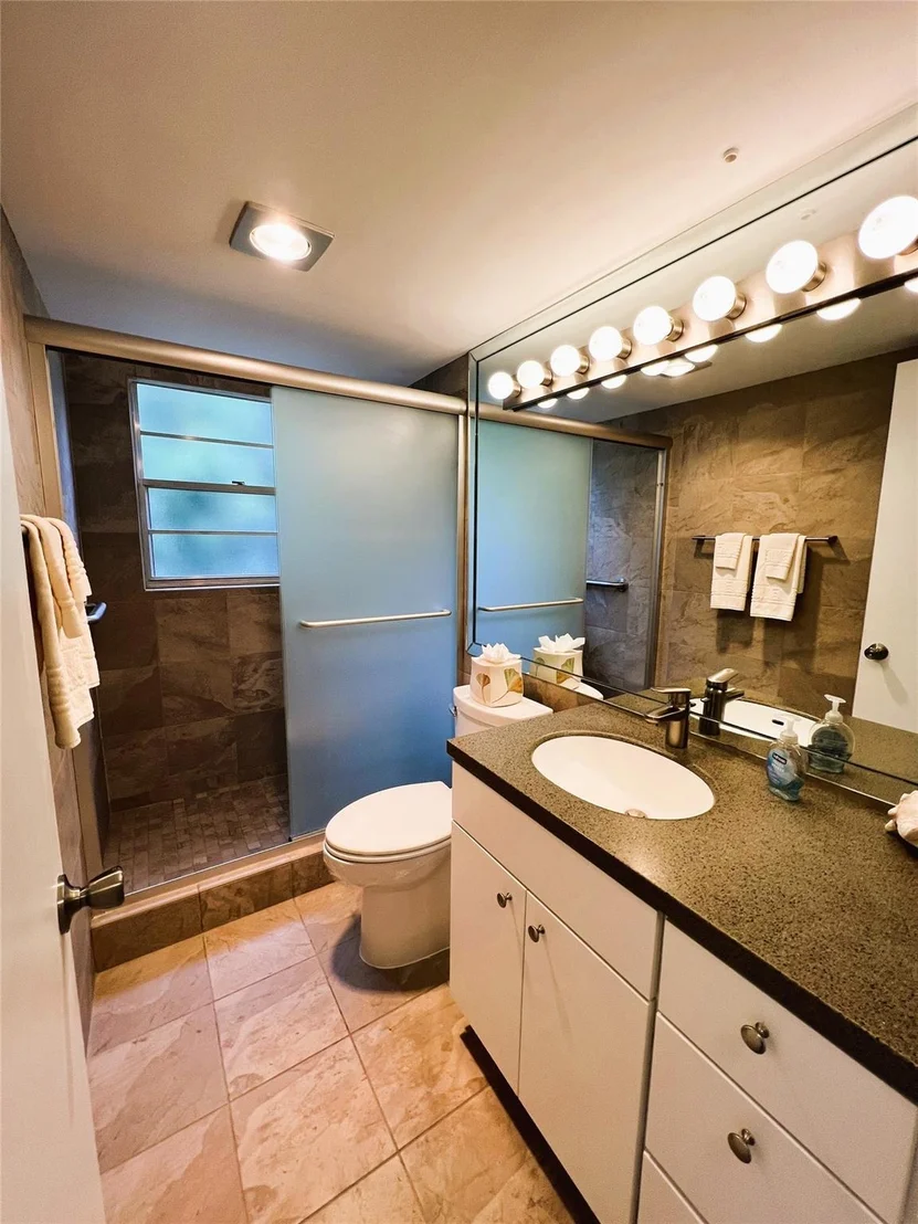 Photo of Unit A4 at 1903 Bermuda Circle