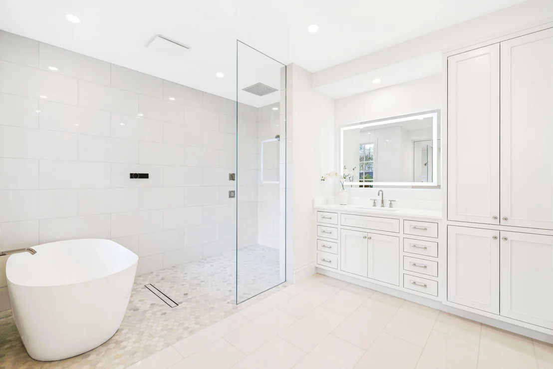 Photo of 220 Esplanade Way