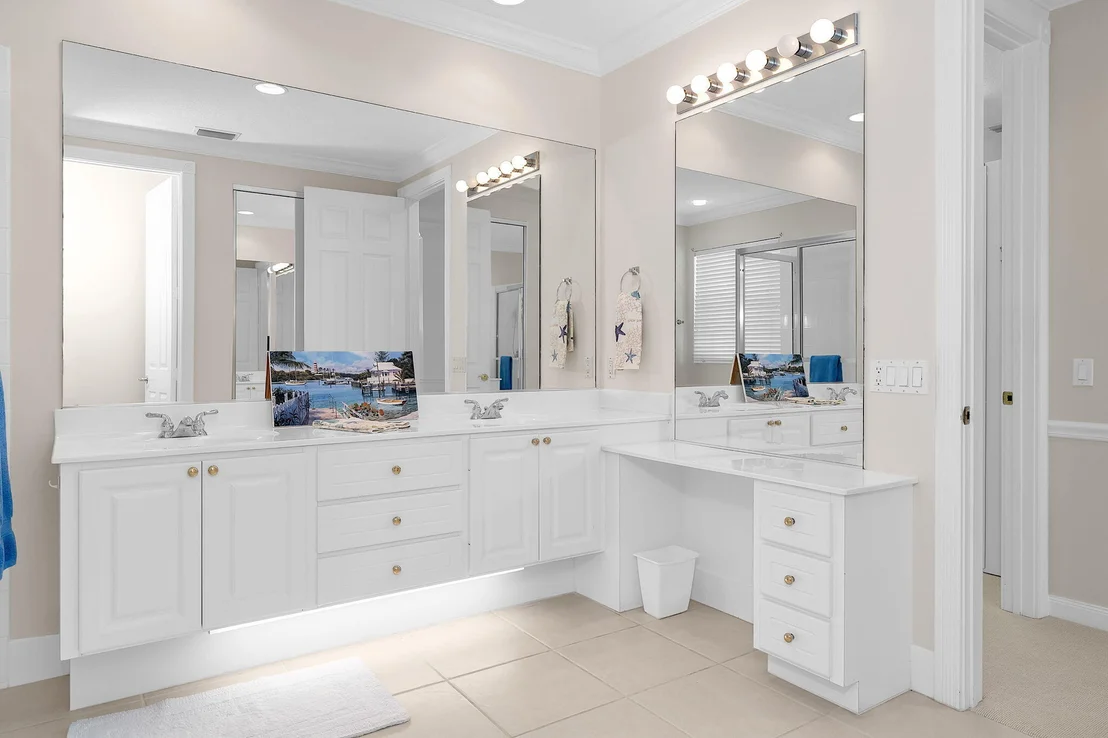 Photo of 216 Barbados Drive