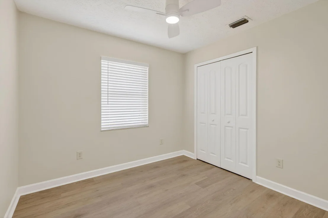 Photo of 5781 SE Pine Drive