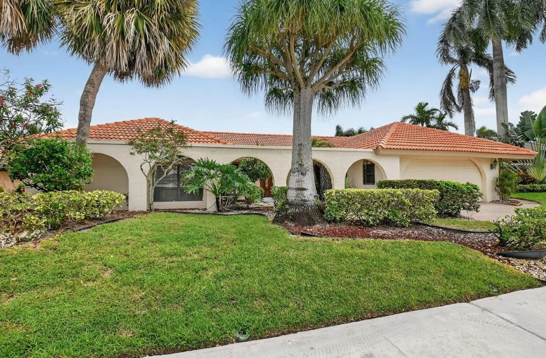 Photo of 5884 Pinebrook Drive