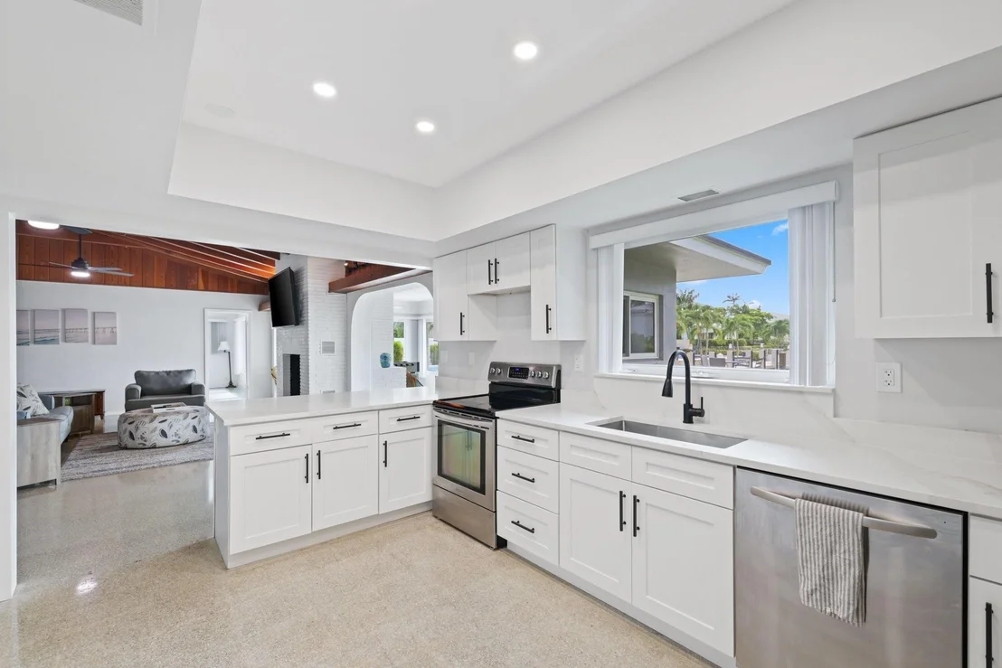 Photo of 2301 N Ocean Boulevard