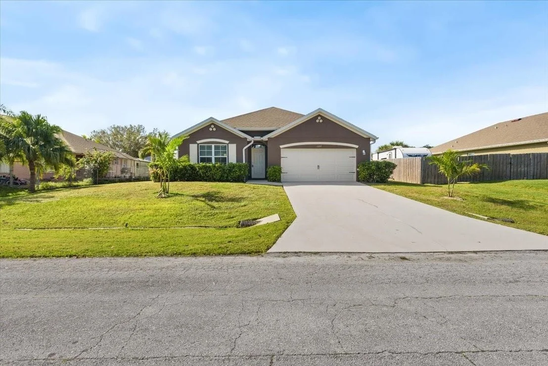 Photo of 1377 Surfside Lane