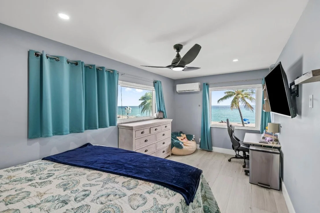 Photo of 2201 N Surf Road