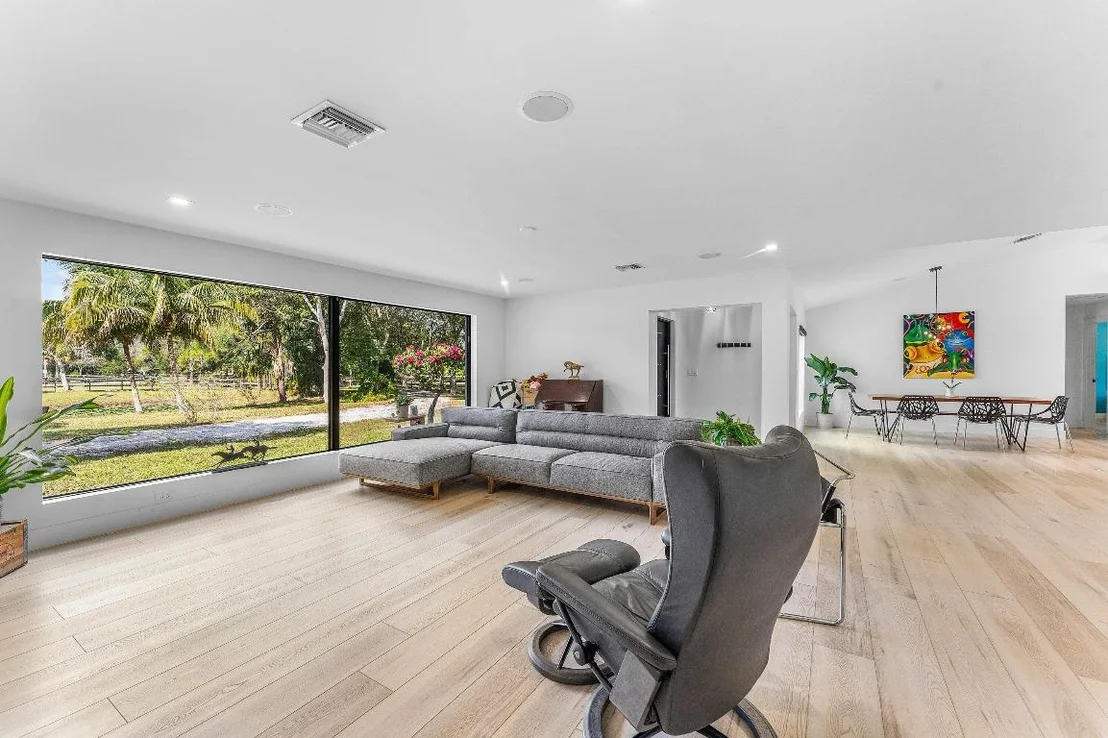 Photo of 6296 188th Trail N