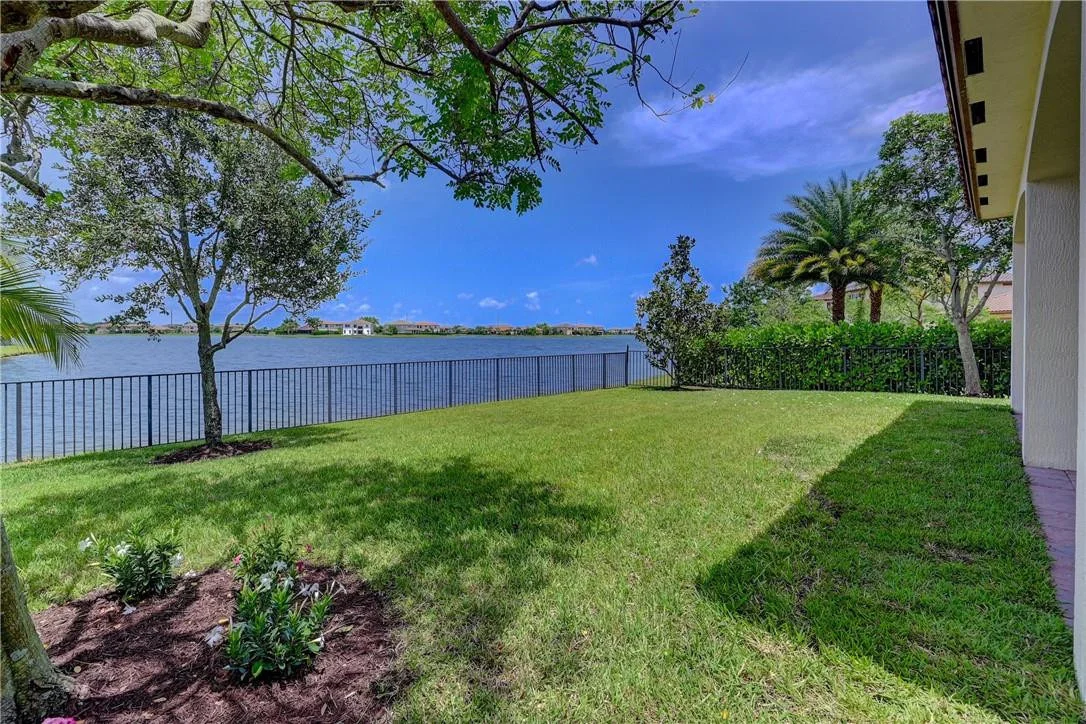 Photo of 8631 S Lakeside Bend