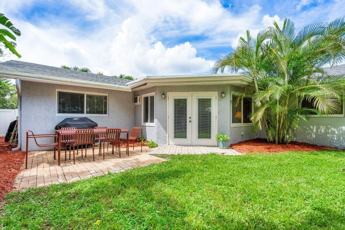 Photo of 609 Heron Drive