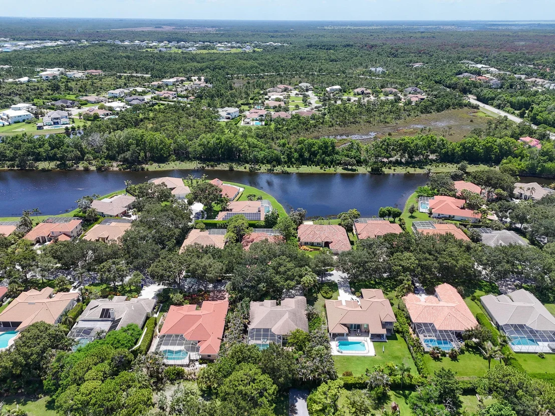 Photo of 153 N River Drive E