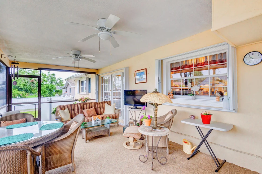 Photo of 86 W Coconut Drive