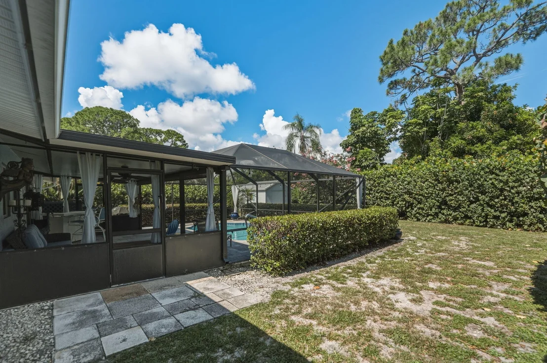 Photo of 1252 SE Madison Avenue