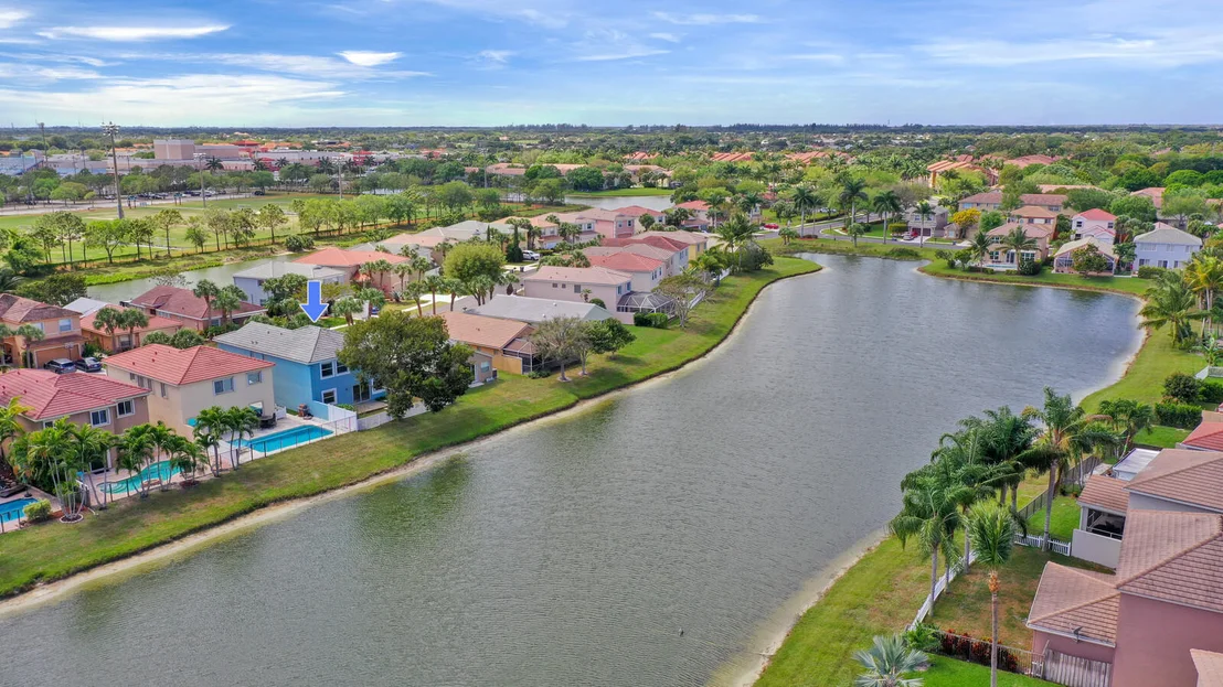Photo of 6109 Spring Isles Boulevard