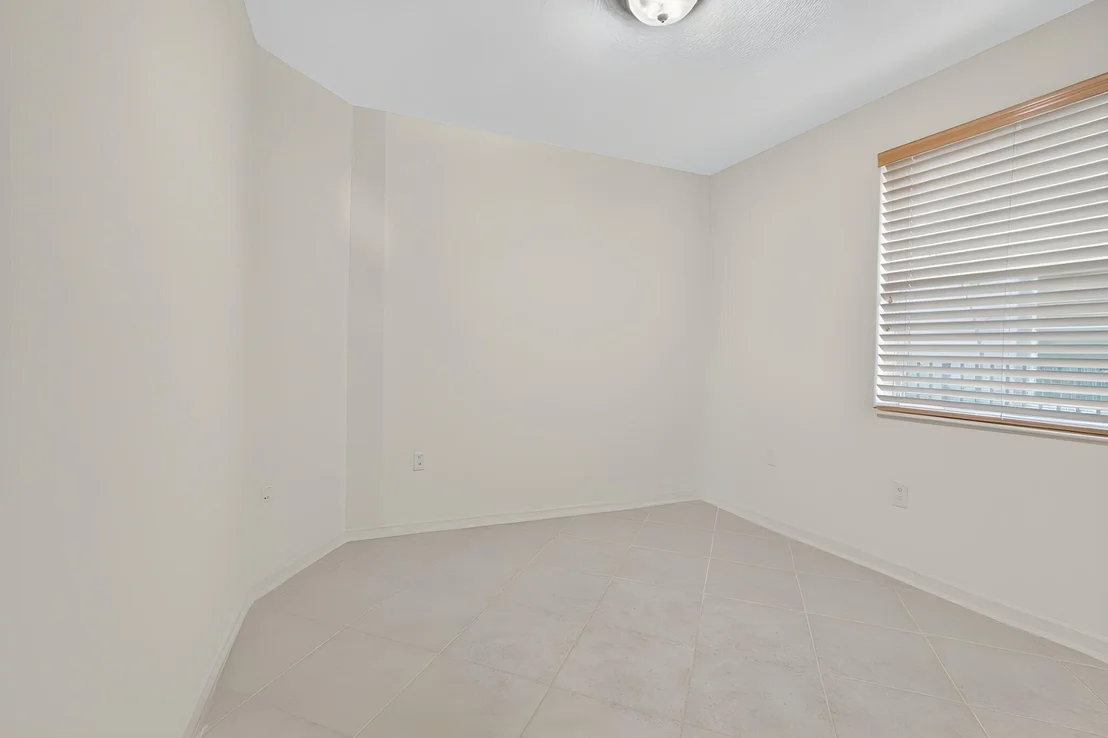 Photo of 8855 Starhaven Cove