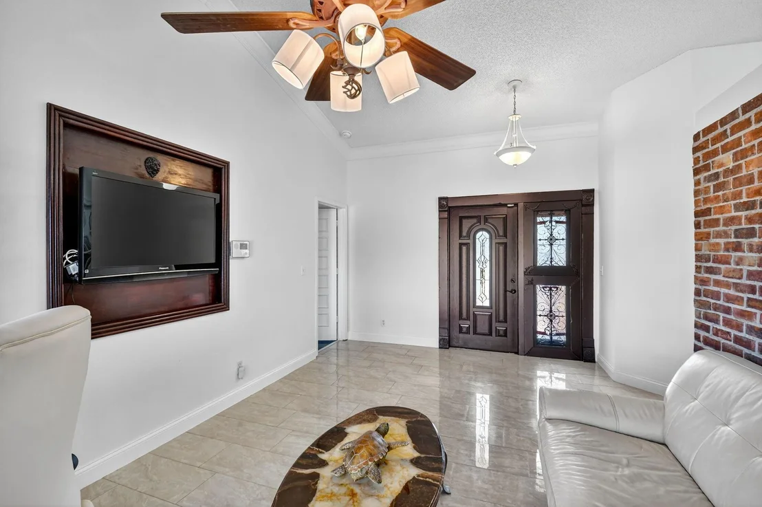 Photo of 9145 Paragon Way