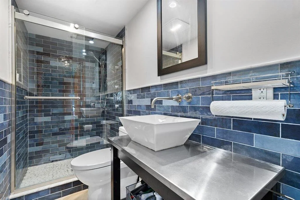 Photo of Unit 1 at 370 Mercury Road