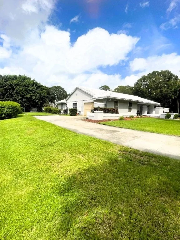 Photo of 14183 Greentree Trail
