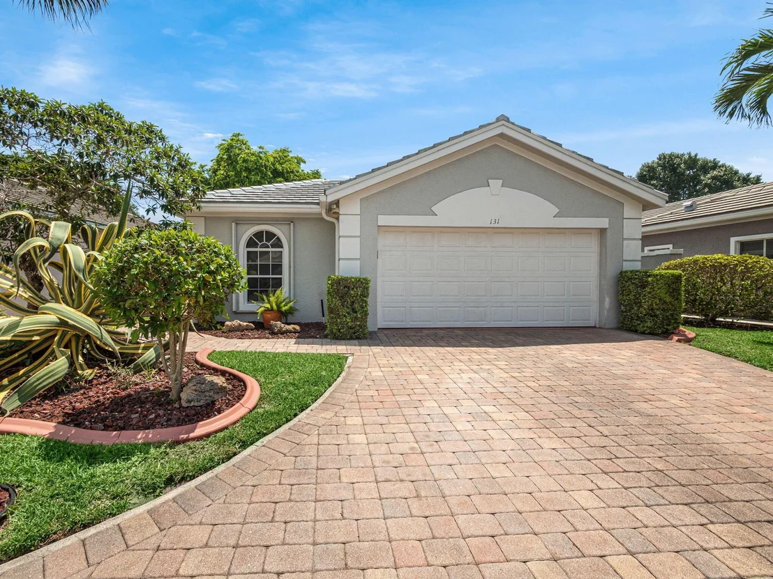 Photo of 131 Harbor Lake Circle