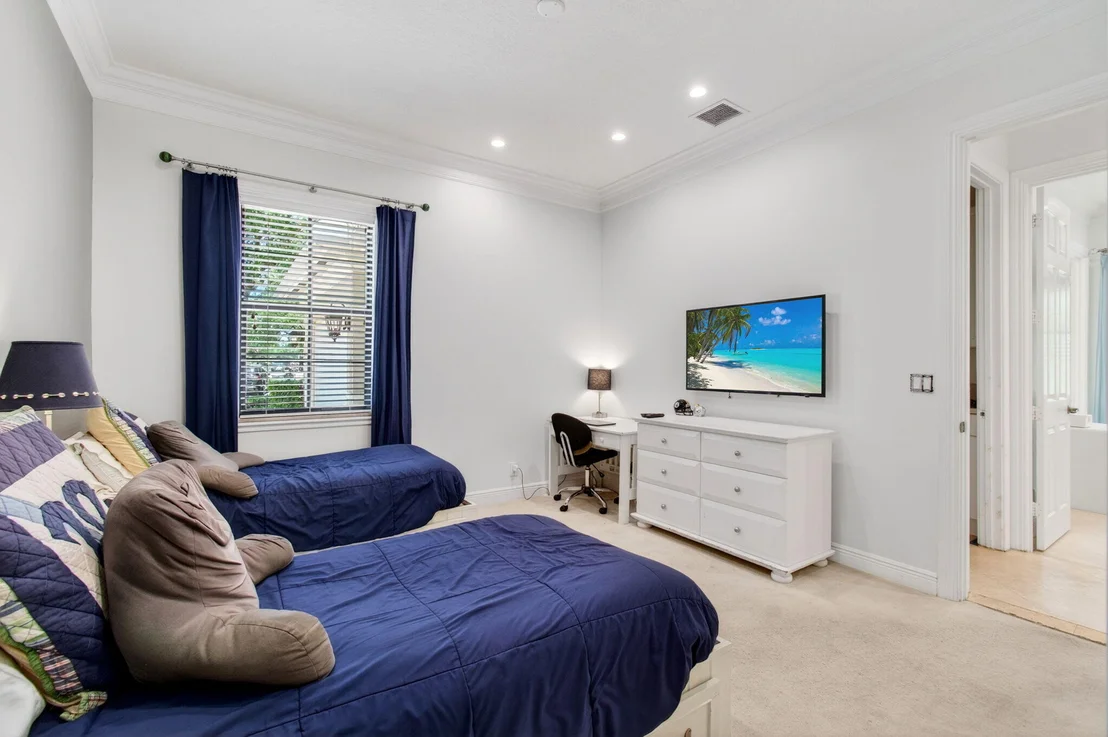 Photo of 16266 Rosecroft Terrace