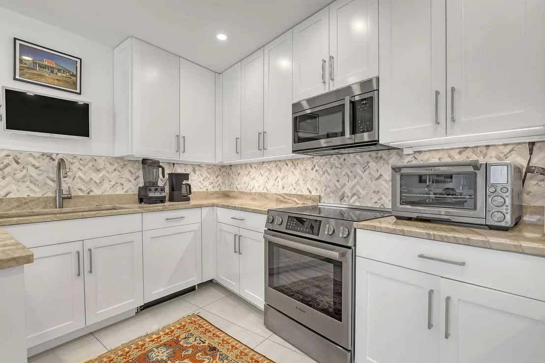 Photo of Unit 507B at 44 COCOANUT Row