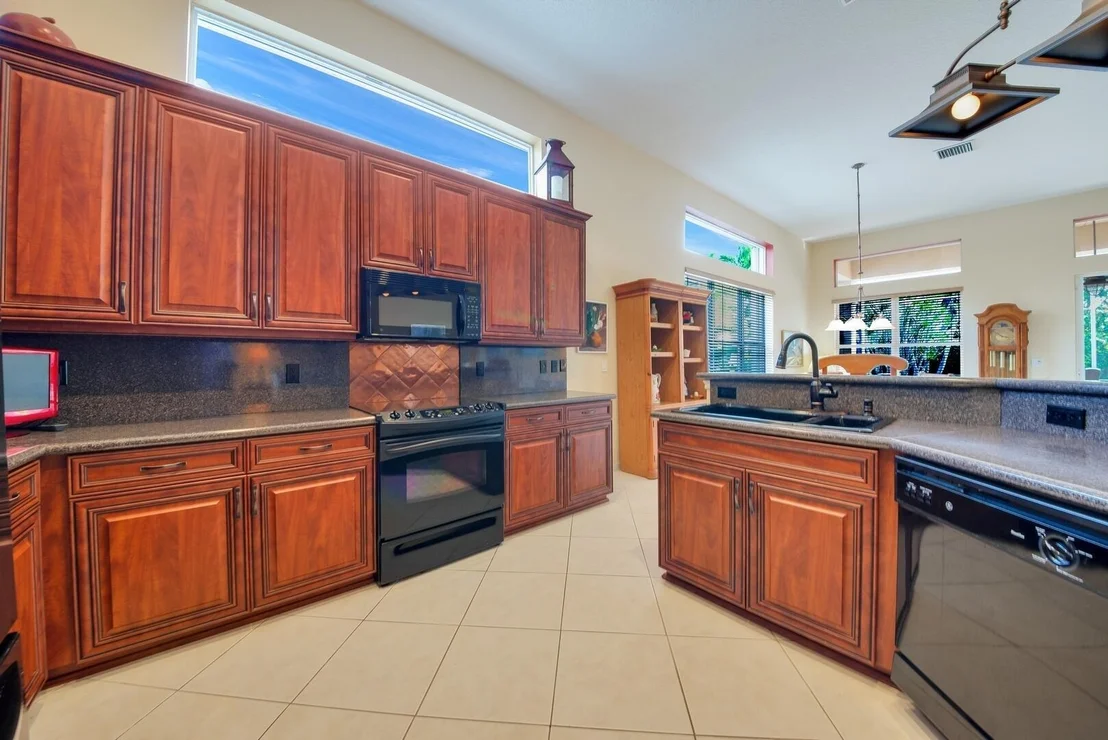 Photo of 7110 Veneto Drive