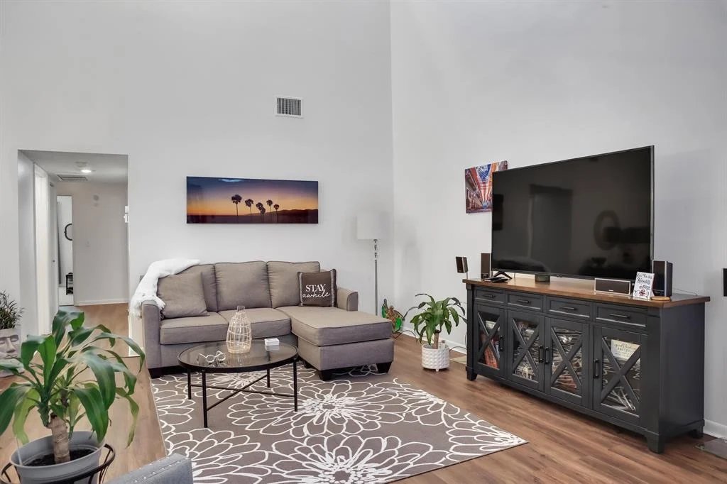 Photo of Unit C at 5021 Nesting Way
